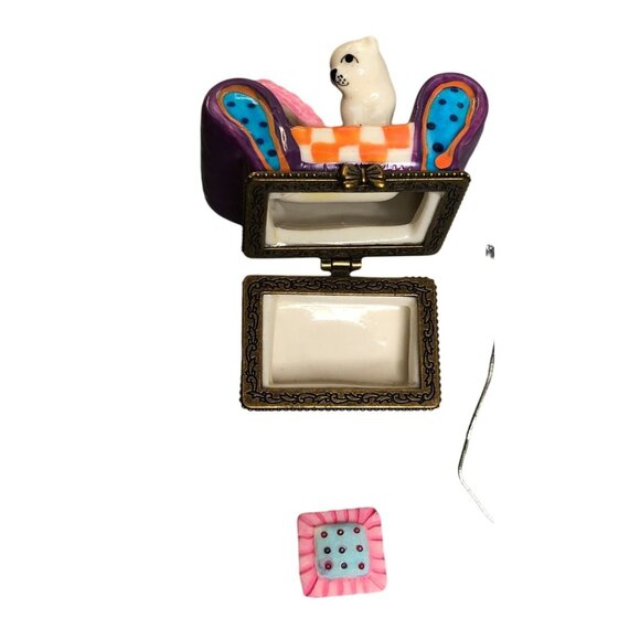 Gift Box Cat Chair Porcelain Hinged Trinket Present Jewelry Pill Purple Kitten - Picture 11 of 13